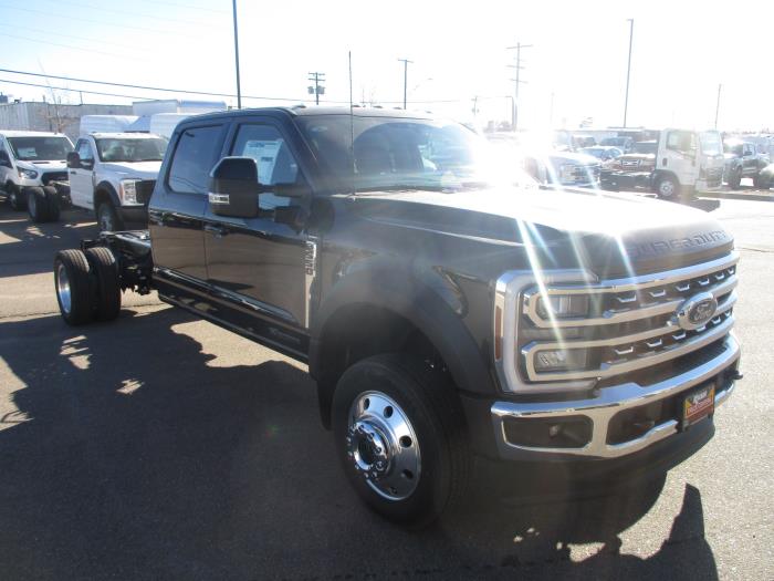 2024 Ford F-550-7