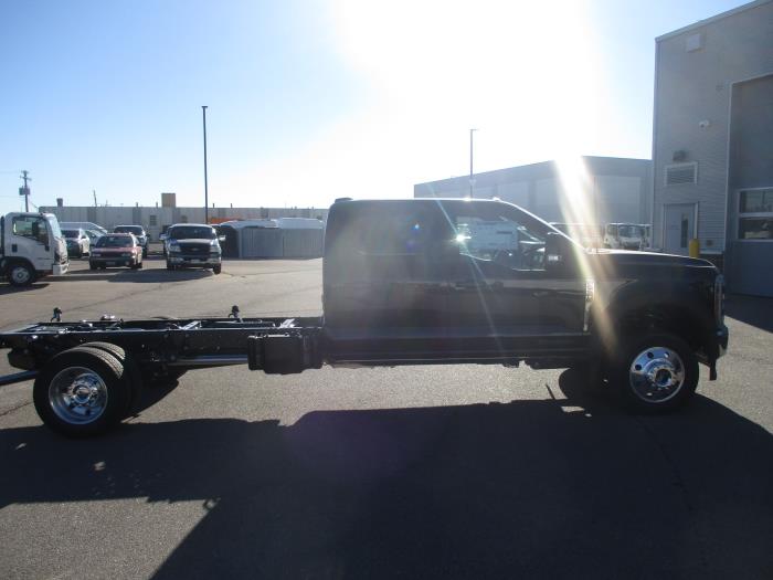 2024 Ford F-550-6