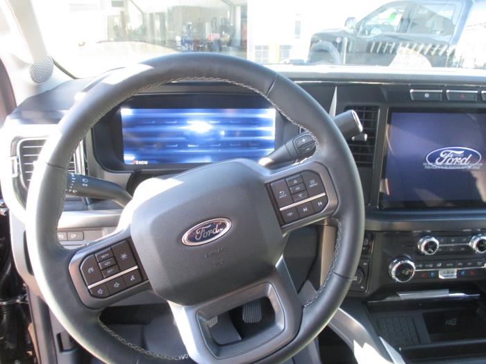 2024 Ford F-550-12
