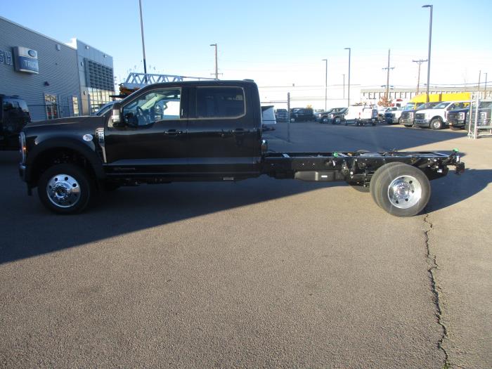 2024 Ford F-550-1