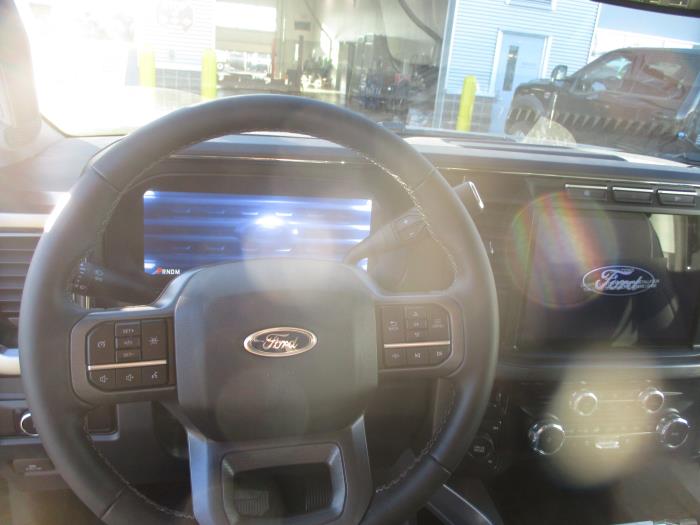 2024 Ford F-550-11