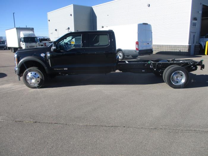 2024 Ford F-550-2