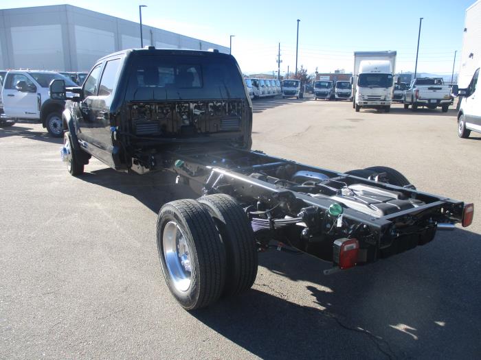 2024 Ford F-550-3