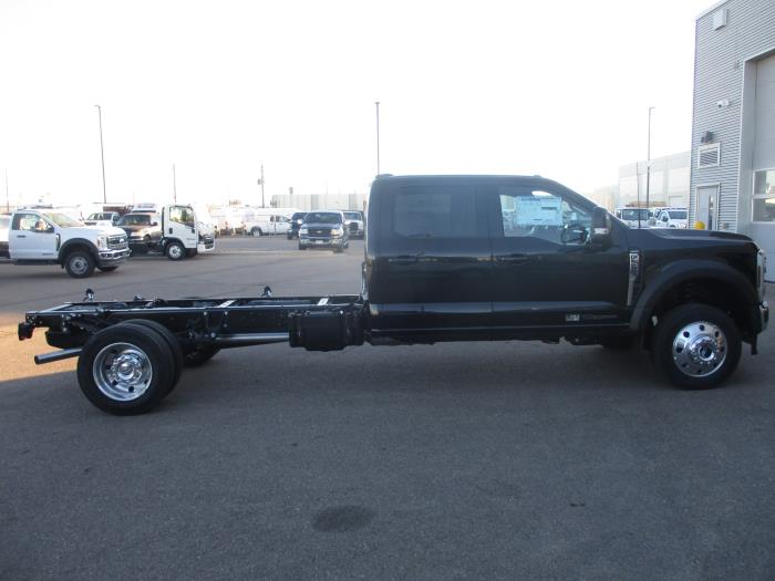 2024 Ford F-550-6