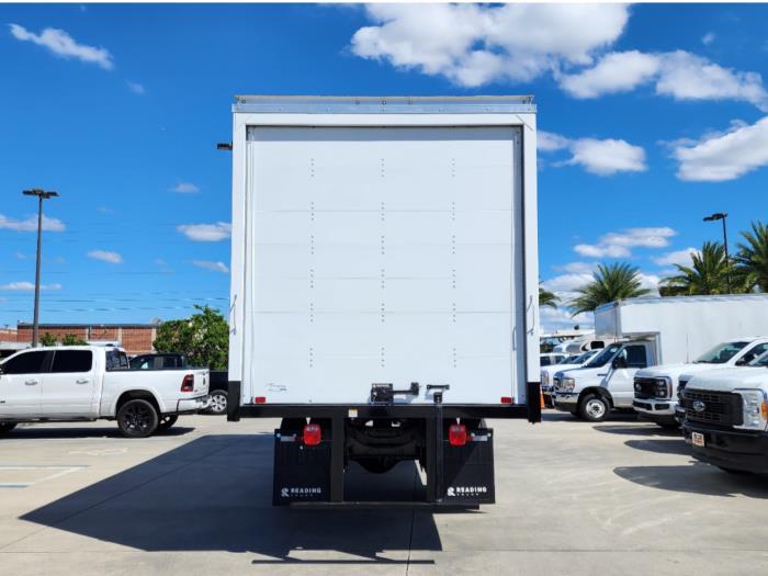 2025 Ford F-750-5