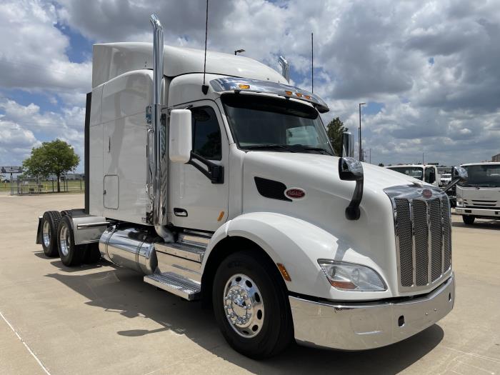 2021 Peterbilt 579-3