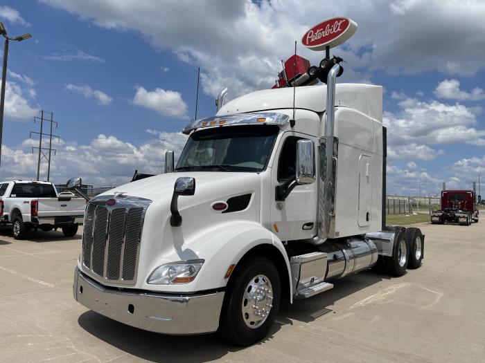 2022 Peterbilt 579-1