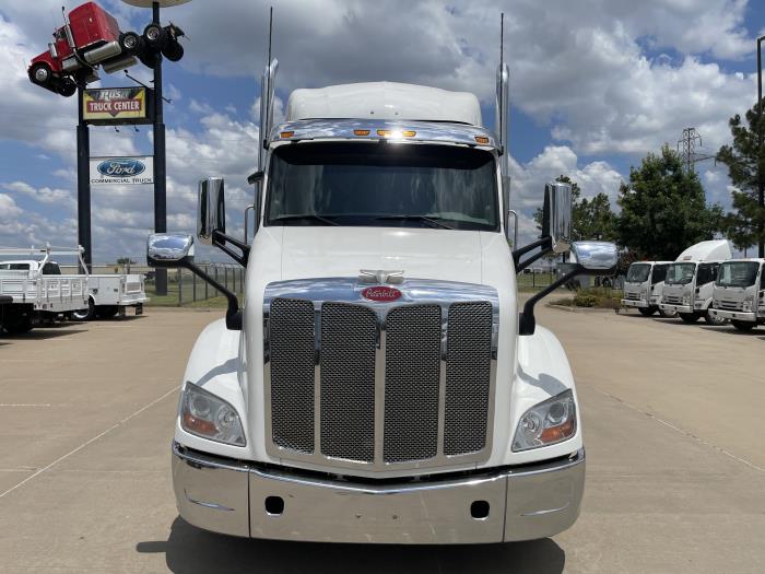 2022 Peterbilt 579-2