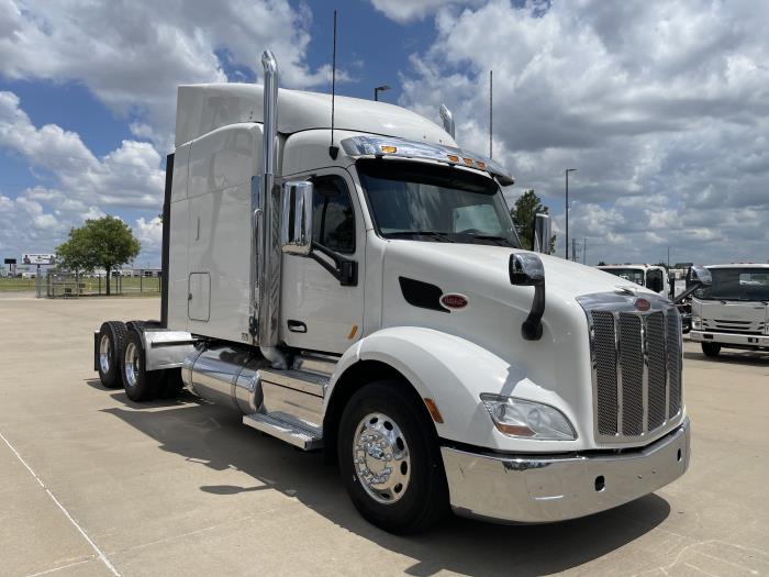 2022 Peterbilt 579-3