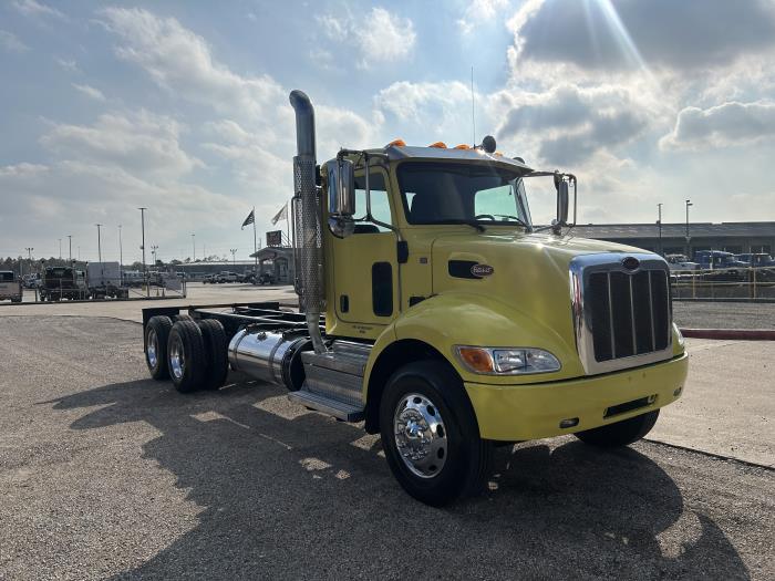 2020 Peterbilt 348-7