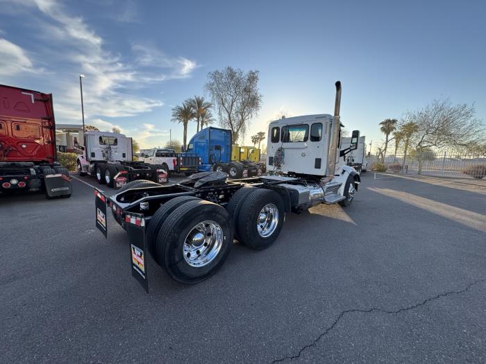 2018 Peterbilt 567-5