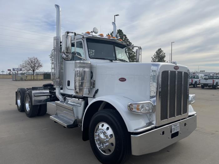 2019 Peterbilt 389-3