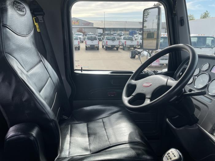 2019 Peterbilt 389-20