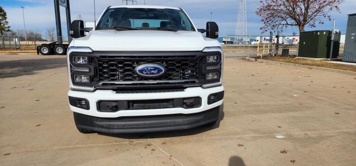 2023 Ford F-250-8