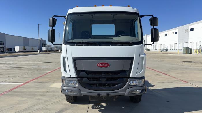 2025 Peterbilt 220-2