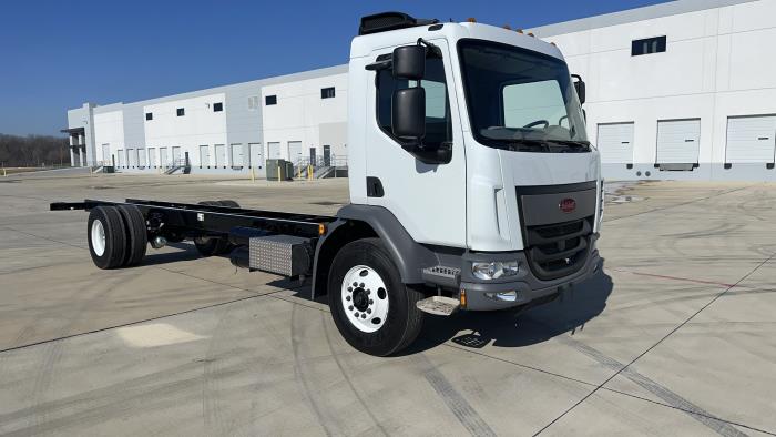 2025 Peterbilt 220-3