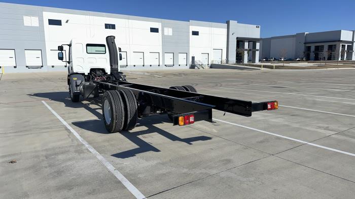 2025 Peterbilt 220-7