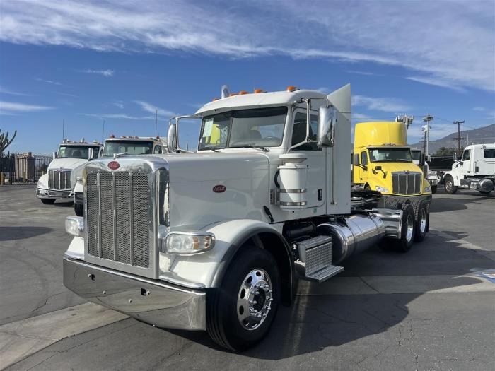 2018 Peterbilt 389-15