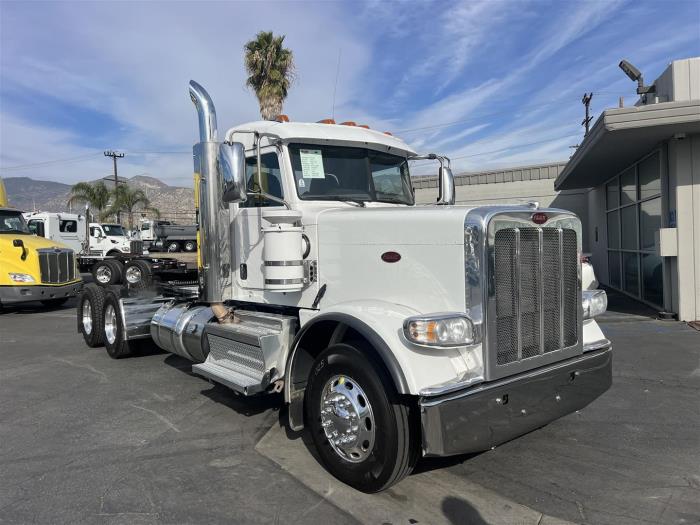 2018 Peterbilt 389-17