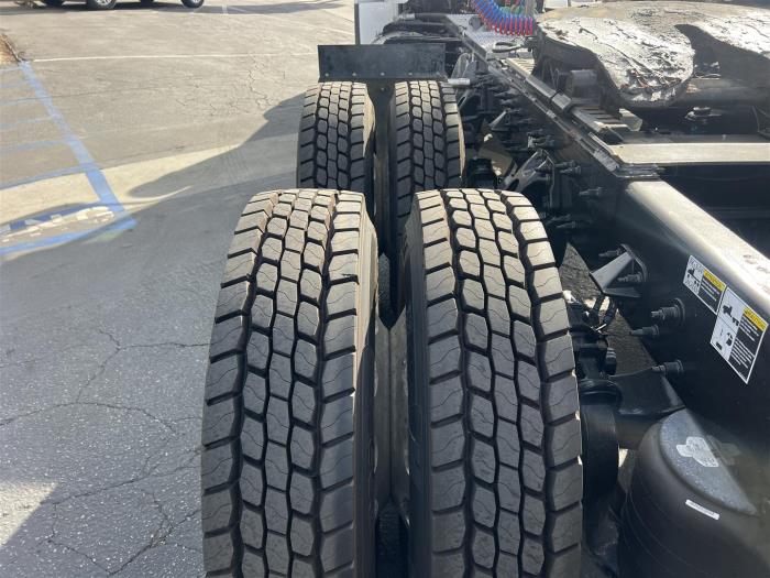 2018 Peterbilt 389-25