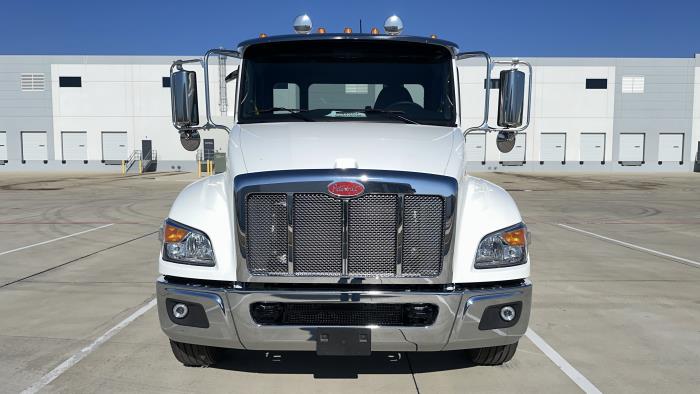 2025 Peterbilt 536-2