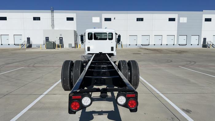 2025 Peterbilt 536-6