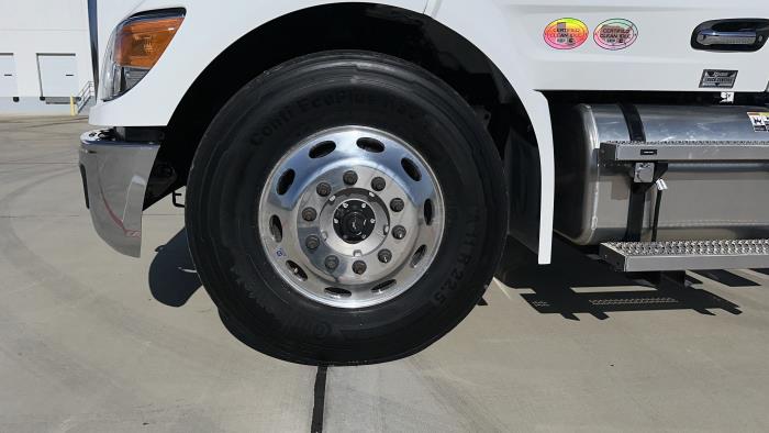 2025 Peterbilt 536-11