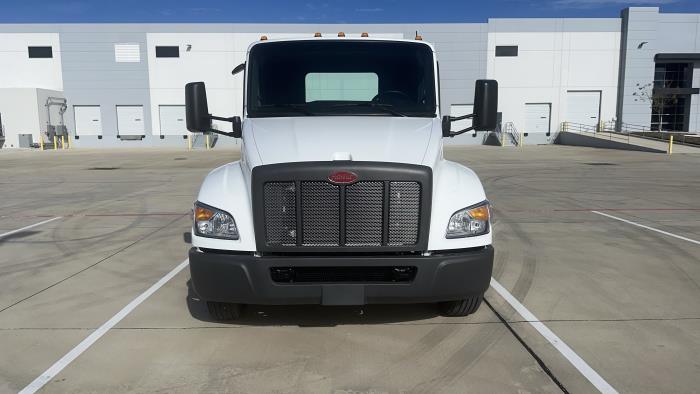 2025 Peterbilt 536-2