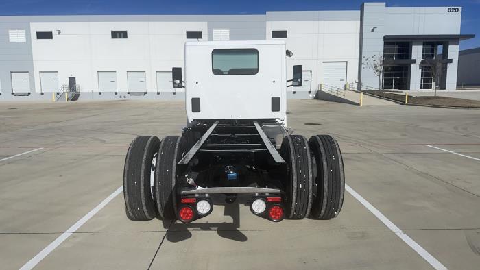 2025 Peterbilt 536-6