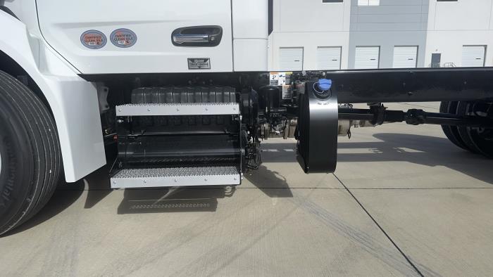 2025 Peterbilt 536-10