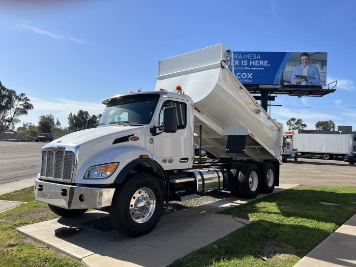 2025 Peterbilt 548-4