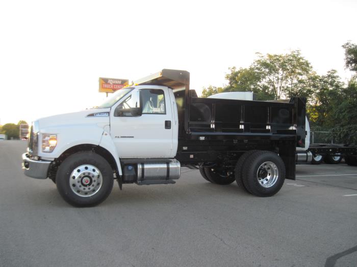 2026 Ford F-750-1