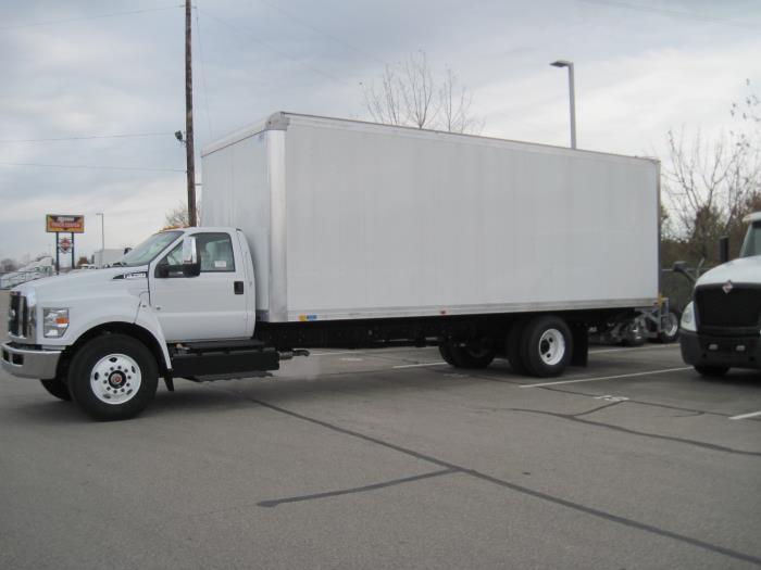 2025 Ford F-750-1