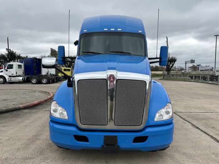 2021 Kenworth T680-8