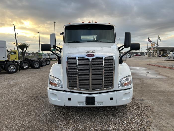 2019 Peterbilt 579-8