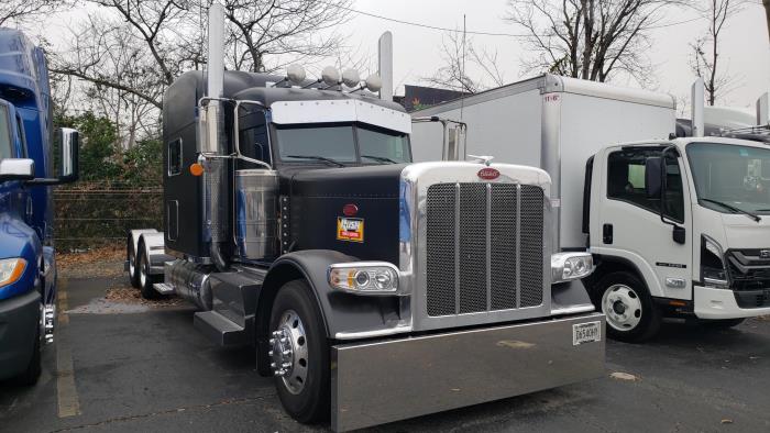 2024 Peterbilt 389-2