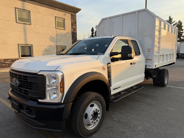 2024 Ford F-550-1
