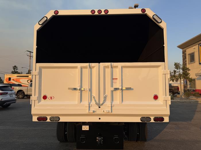 2024 Ford F-550-4