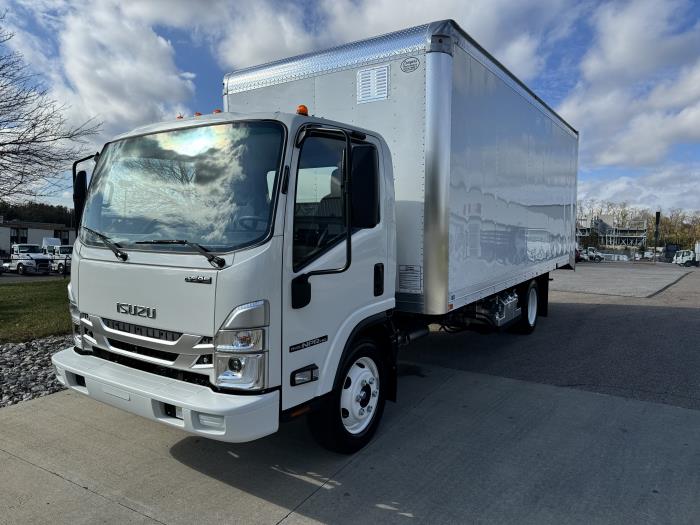 2025 Isuzu NPR-HD-2