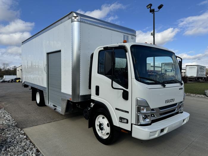 2025 Isuzu NPR-HD-1