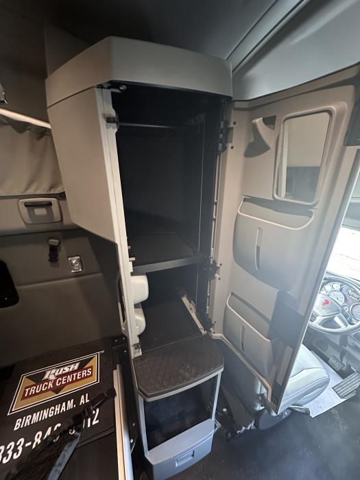 2020 Kenworth T680-9