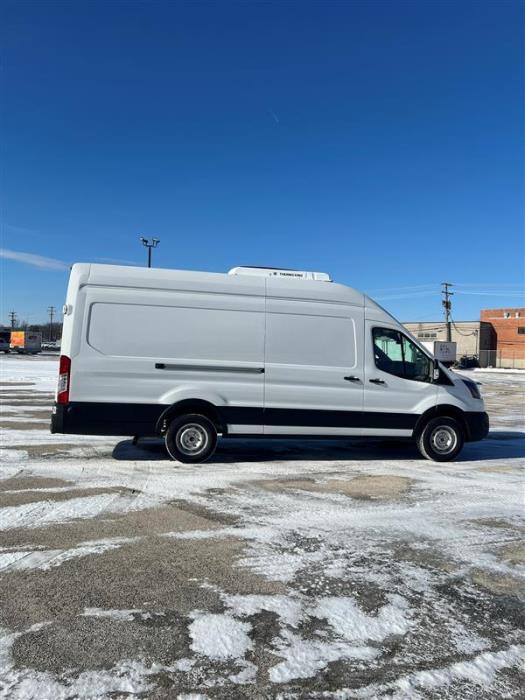 2024 Ford Transit-350-8