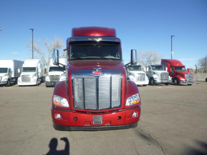 2022 Peterbilt 579-3