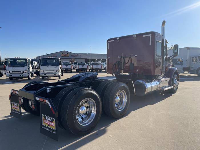 2020 Peterbilt 579-8