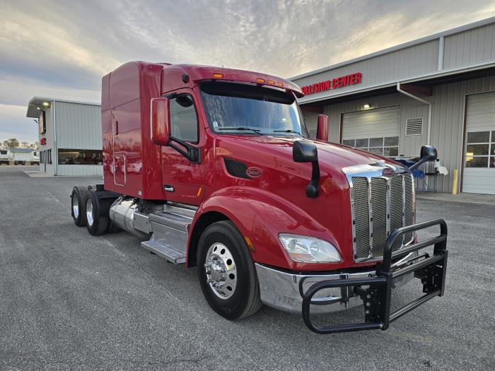 2022 Peterbilt 579-3
