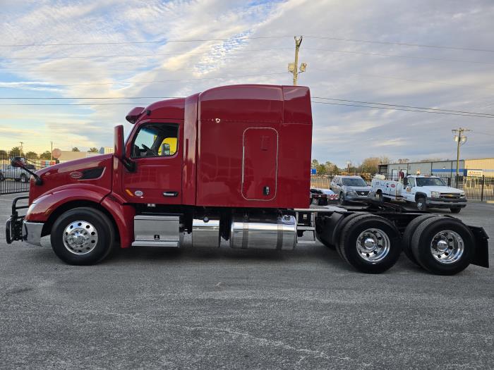 2022 Peterbilt 579-5