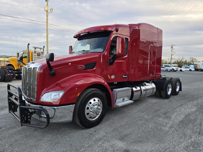 2022 Peterbilt 579-1