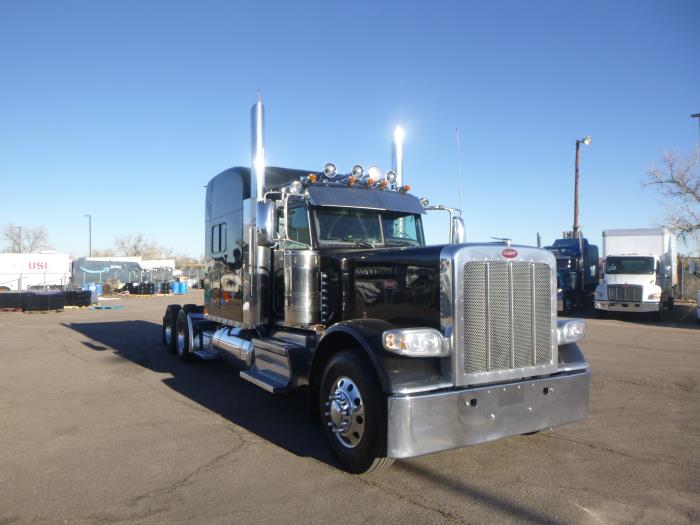 2022 Peterbilt 389-1