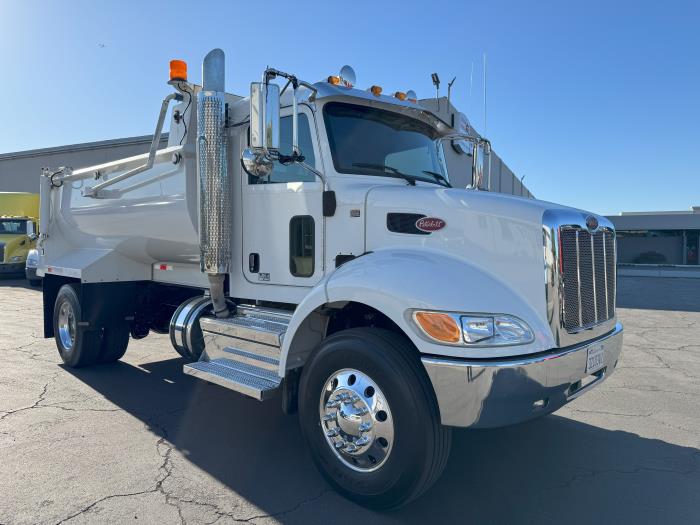 2019 Peterbilt 337-4