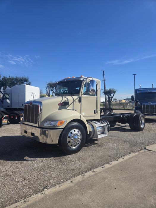 2019 Peterbilt 337-1